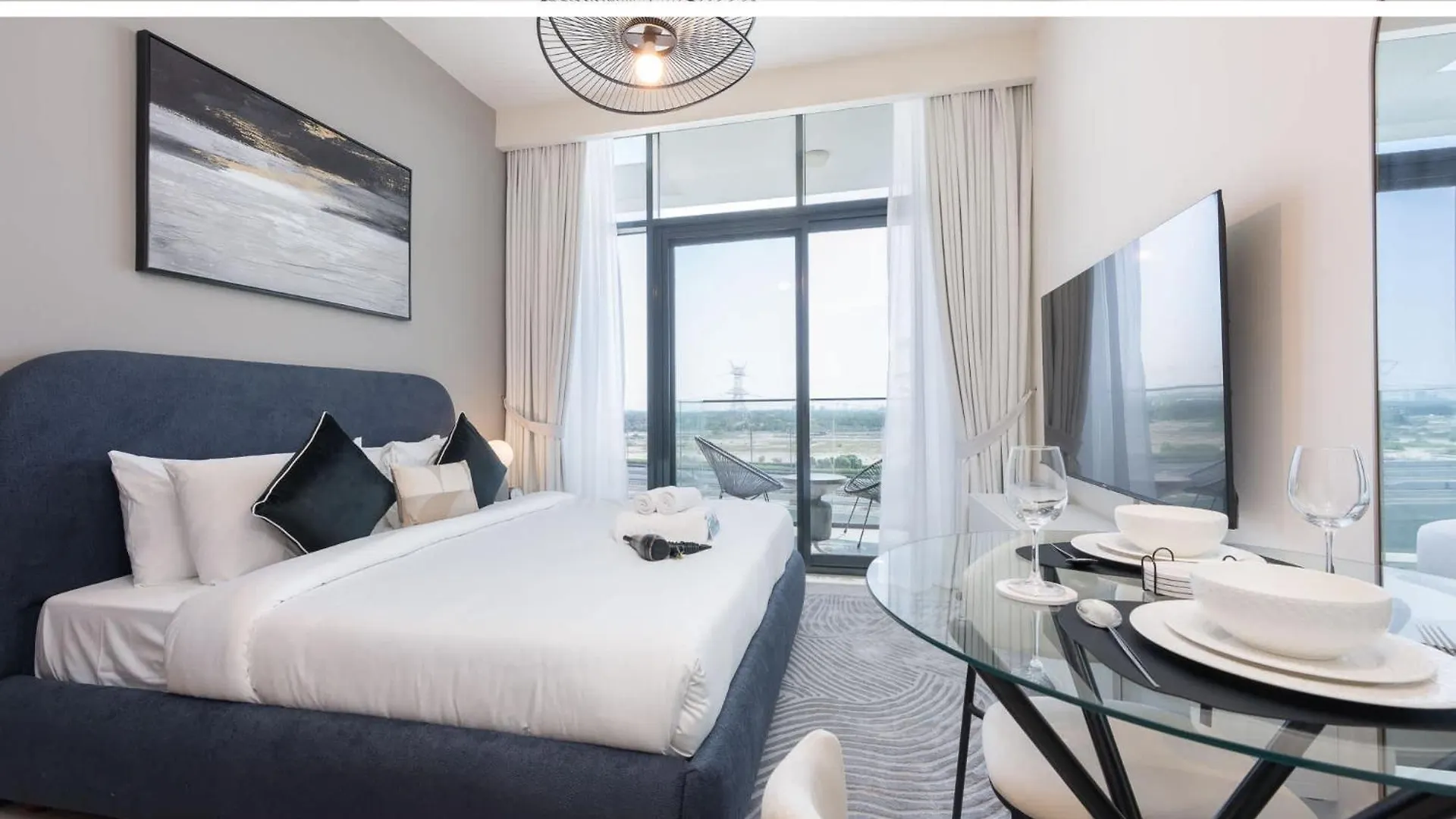 Relax & Unwind - Studio For 2 In Riviera Dubai